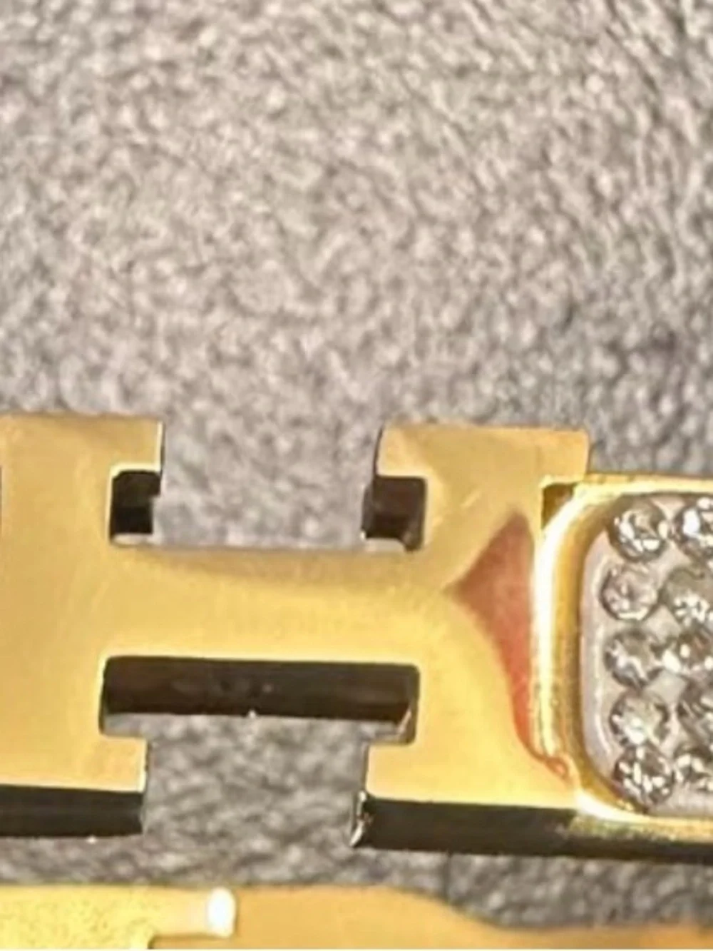 N/A elegant gold